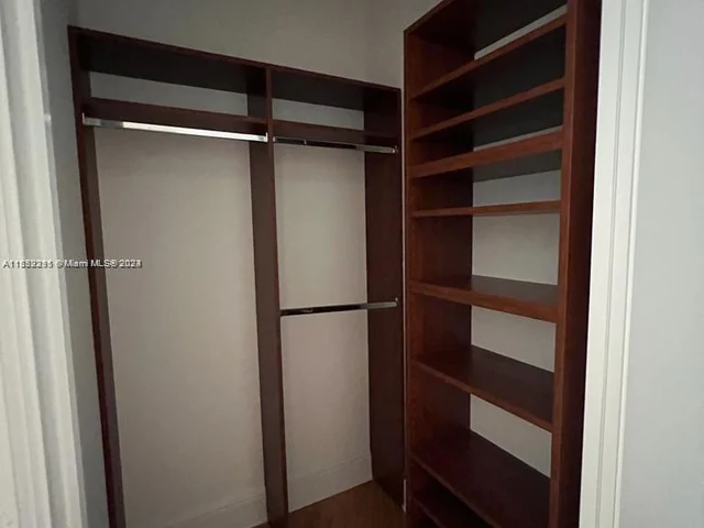 20000 E Country Club Dr # 110, Aventura FL 33180