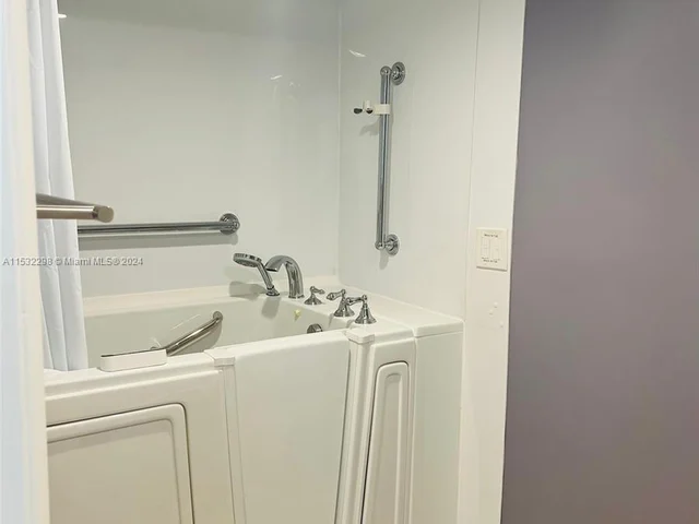 290 174th St # 902, Sunny Isles Beach FL 33160