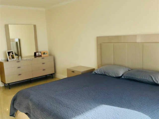 290 174th St # 902, Sunny Isles Beach FL 33160