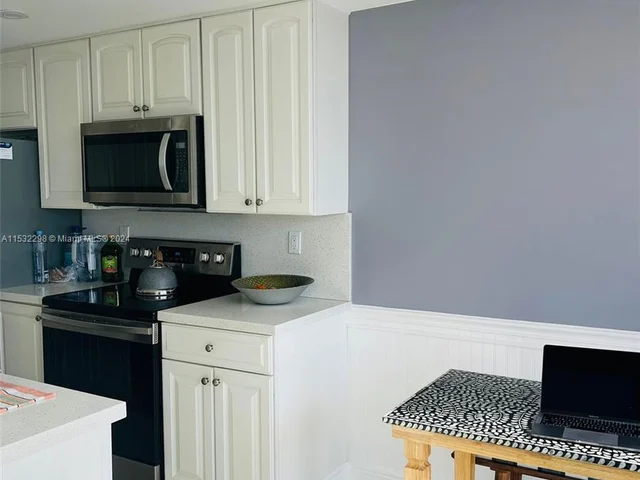 290 174th St # 902, Sunny Isles Beach FL 33160