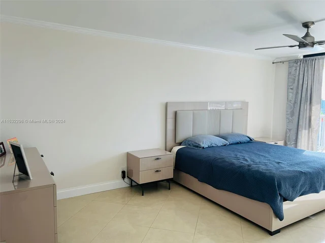 290 174th St # 902, Sunny Isles Beach FL 33160