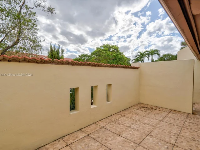 6417 NW 192nd Ter, Hialeah FL 33015