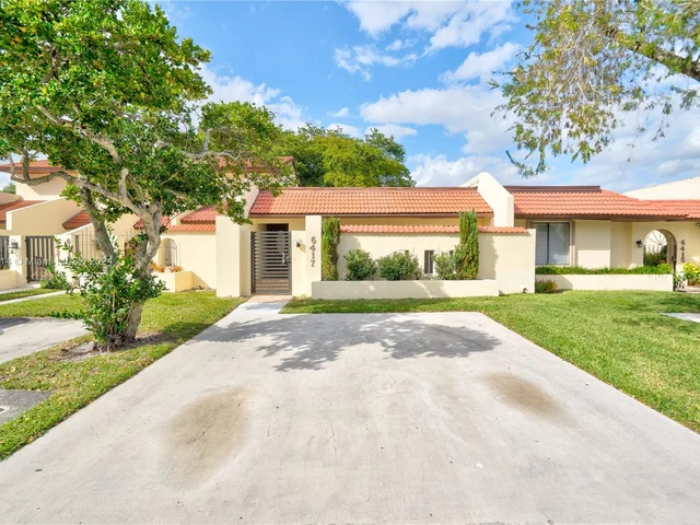 6417 NW 192nd Ter, Hialeah FL 33015