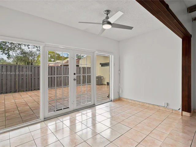 6417 NW 192nd Ter, Hialeah FL 33015