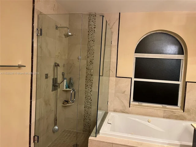 574 NW 159th Ave, Pembroke Pines FL 33028