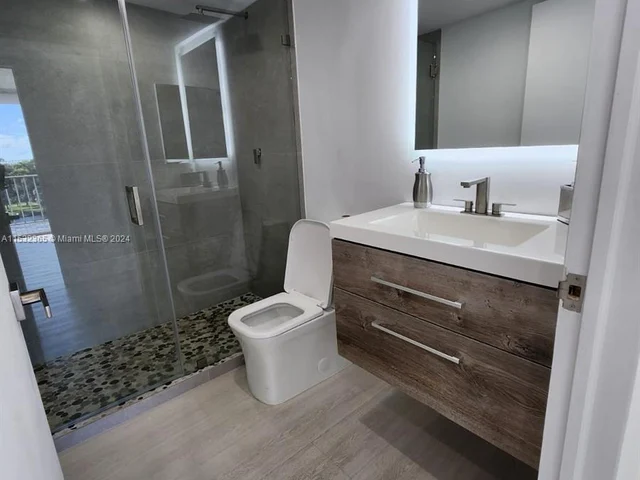 1700 NW N River Dr # 606, Miami FL 33125