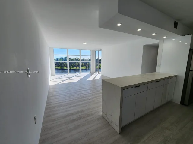 1700 NW N River Dr # 606, Miami FL 33125