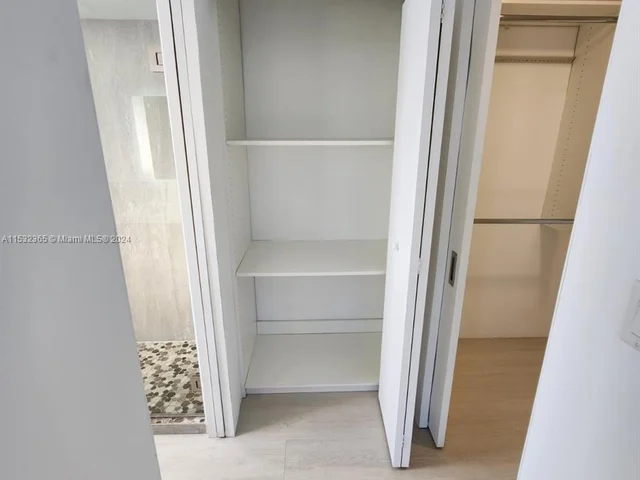 1700 NW N River Dr # 606, Miami FL 33125