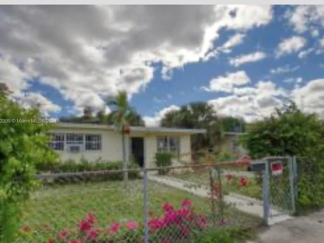 1348 9th St, West Palm Beach FL 33401