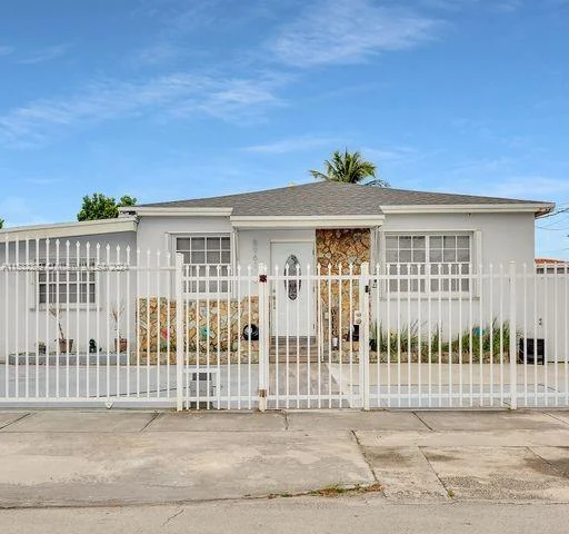 8961 SW 36th St # 8961, Miami FL 33165