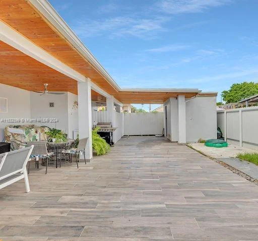 8961 SW 36th St # 8961, Miami FL 33165