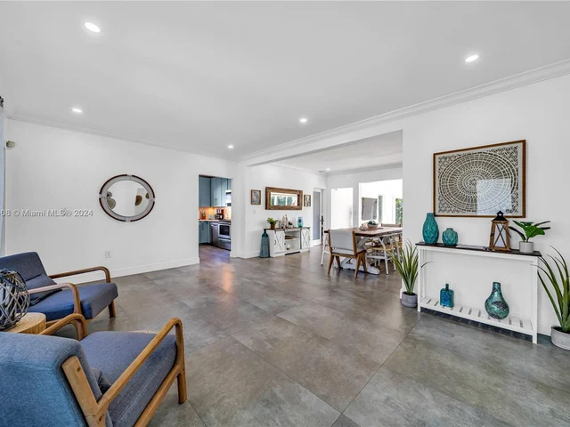 7521 Bounty Ave # 7521, North Bay Village FL 33141