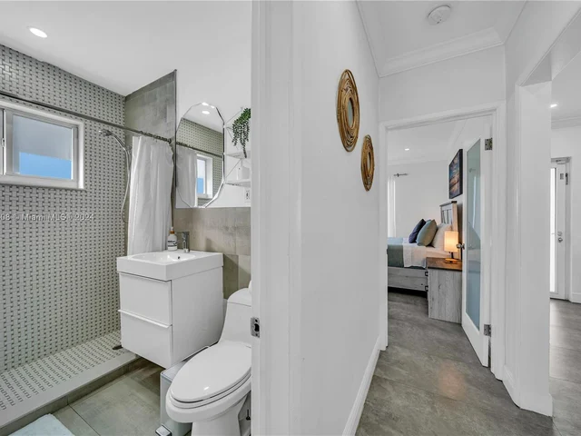 7521 Bounty Ave # 7521, North Bay Village FL 33141