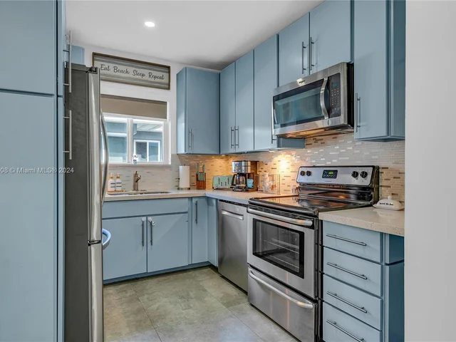 7521 Bounty Ave # 7521, North Bay Village FL 33141