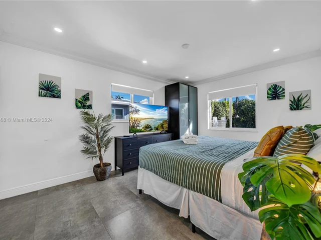 7521 Bounty Ave # 7521, North Bay Village FL 33141