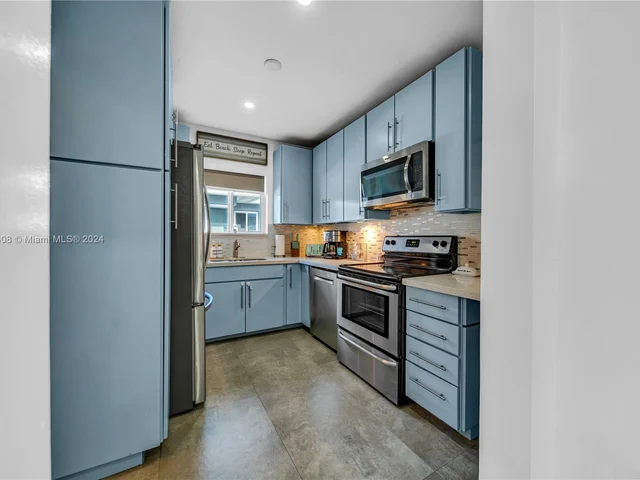 7521 Bounty Ave # 7521, North Bay Village FL 33141