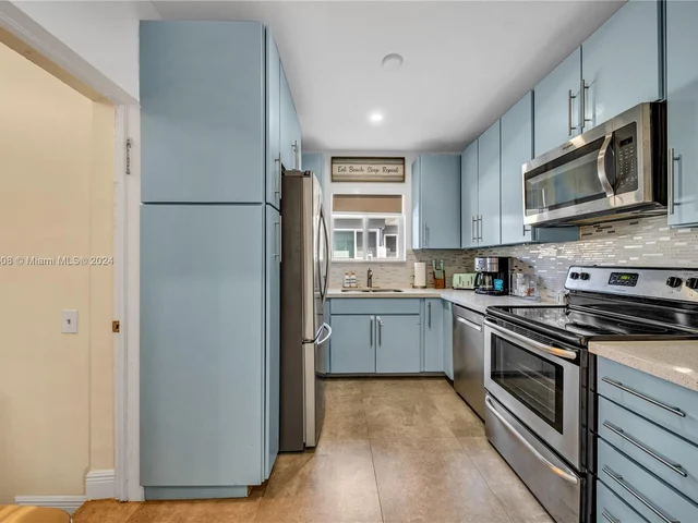 7521 Bounty Ave # 7521, North Bay Village FL 33141