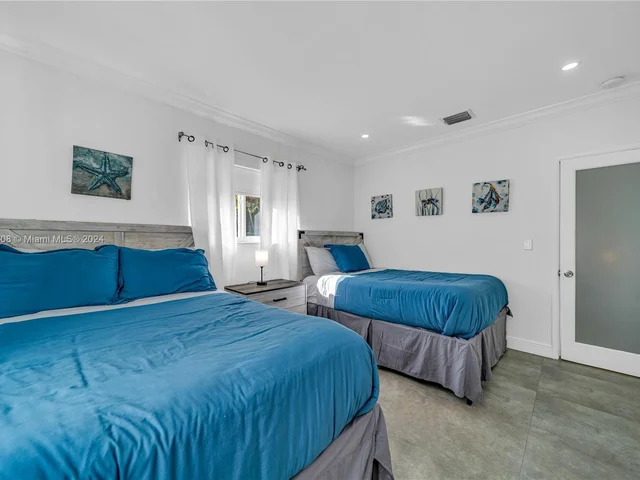 7521 Bounty Ave # 7521, North Bay Village FL 33141