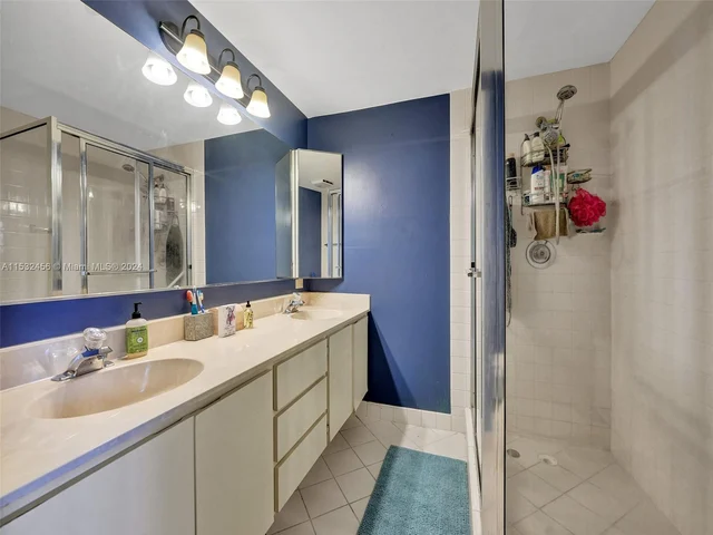 313 Buttonwood Ln, Boynton Beach FL 33436