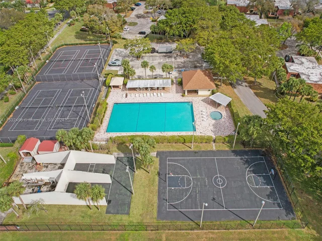 313 Buttonwood Ln, Boynton Beach FL 33436