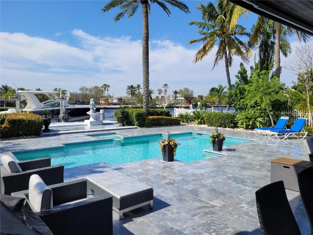 301 S Riverside Dr, Pompano Beach FL 33062