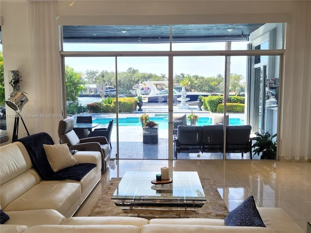 301 S Riverside Dr, Pompano Beach FL 33062