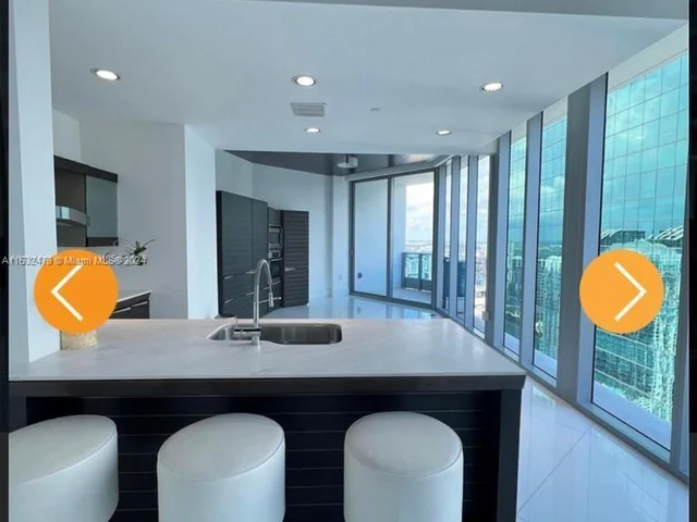 200 Biscayne Boulevard Way # 4801, Miami FL 33131