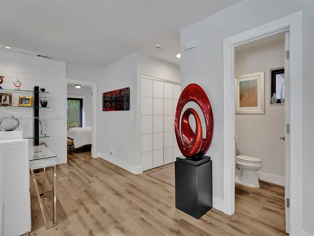 2606 N Riverside Dr, Pompano Beach FL 33062