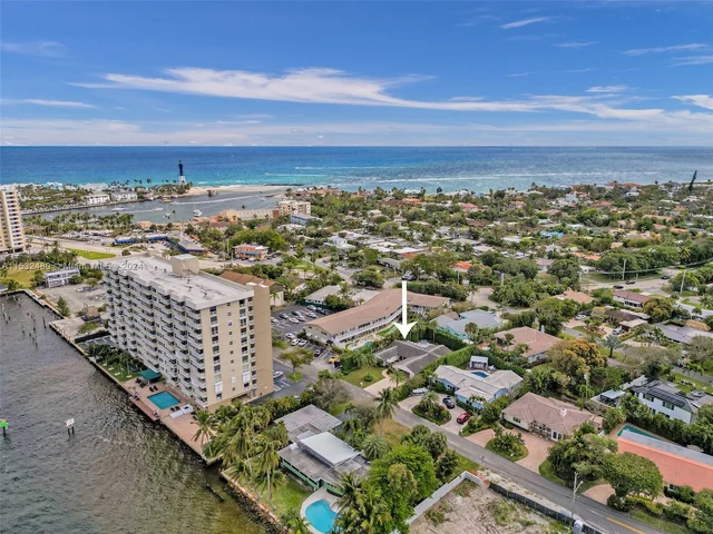 2606 N Riverside Dr, Pompano Beach FL 33062