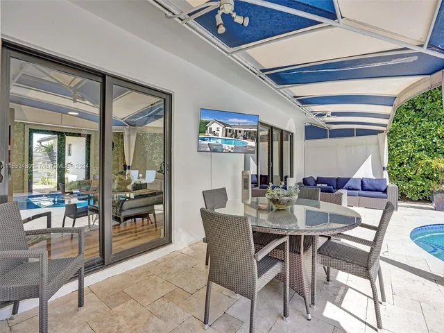 2606 N Riverside Dr, Pompano Beach FL 33062