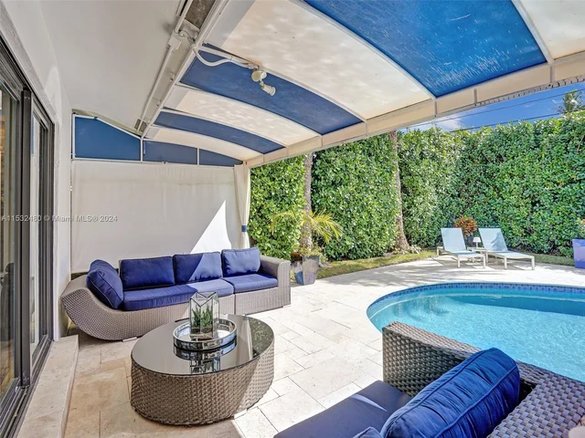 2606 N Riverside Dr, Pompano Beach FL 33062