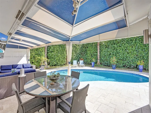 2606 N Riverside Dr, Pompano Beach FL 33062