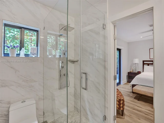 2606 N Riverside Dr, Pompano Beach FL 33062