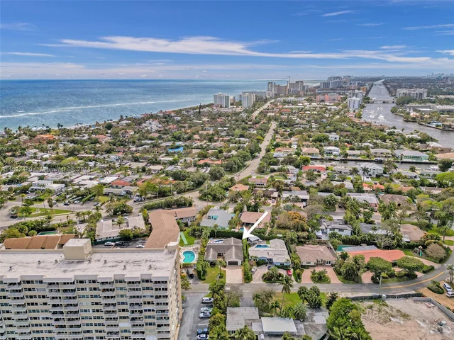 2606 N Riverside Dr, Pompano Beach FL 33062