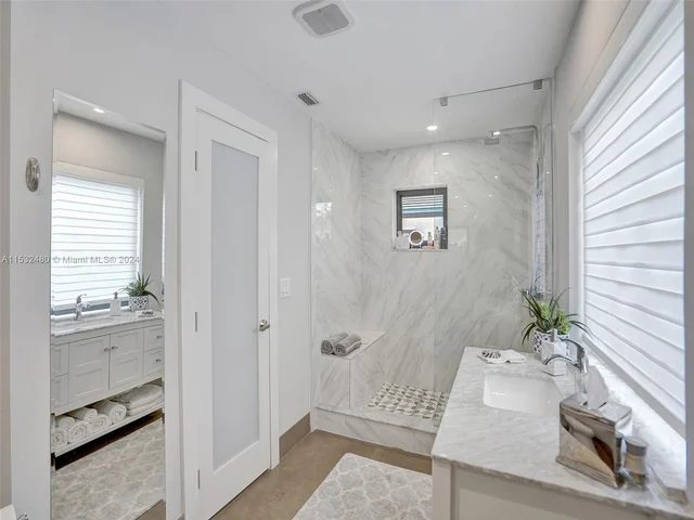 2606 N Riverside Dr, Pompano Beach FL 33062