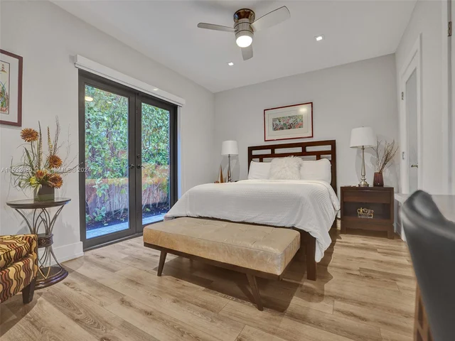 2606 N Riverside Dr, Pompano Beach FL 33062