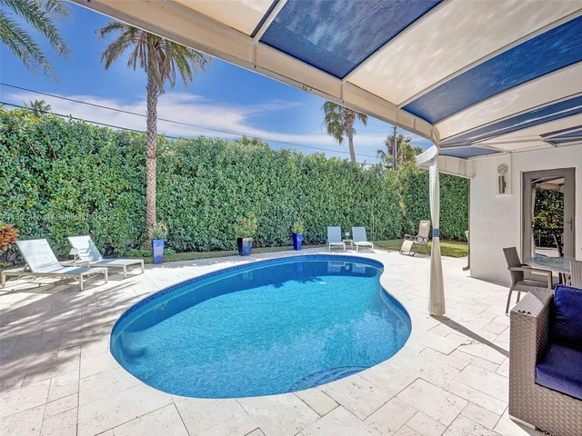 2606 N Riverside Dr, Pompano Beach FL 33062