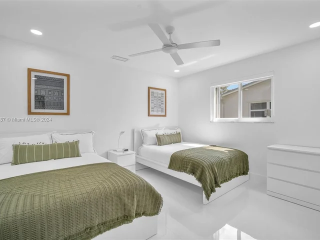 3721 N 54th Ave, Hollywood FL 33021