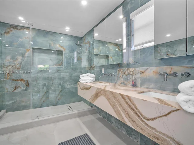 3721 N 54th Ave, Hollywood FL 33021