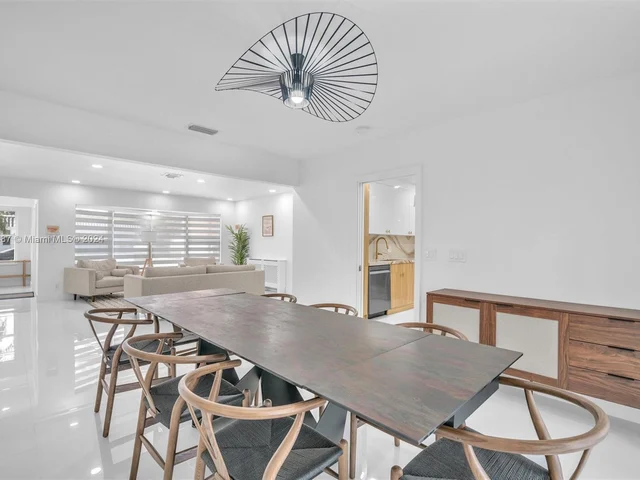 3721 N 54th Ave, Hollywood FL 33021