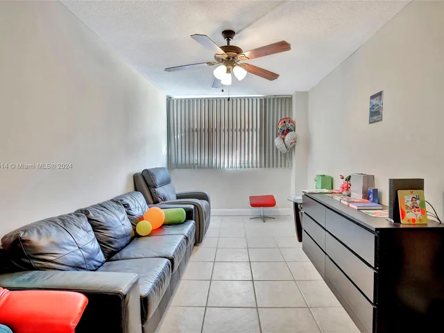 100 Golden Isles Dr # 114, Hallandale Beach FL 33009