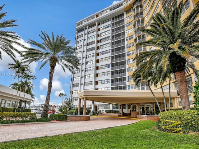 100 Golden Isles Dr # 114, Hallandale Beach FL 33009