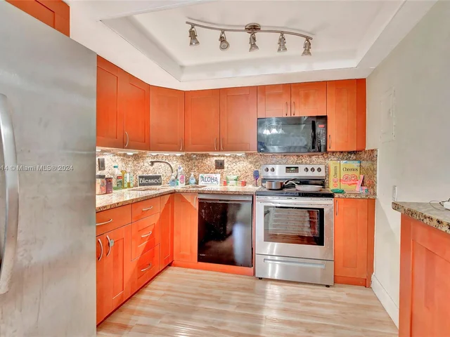 100 Golden Isles Dr # 114, Hallandale Beach FL 33009