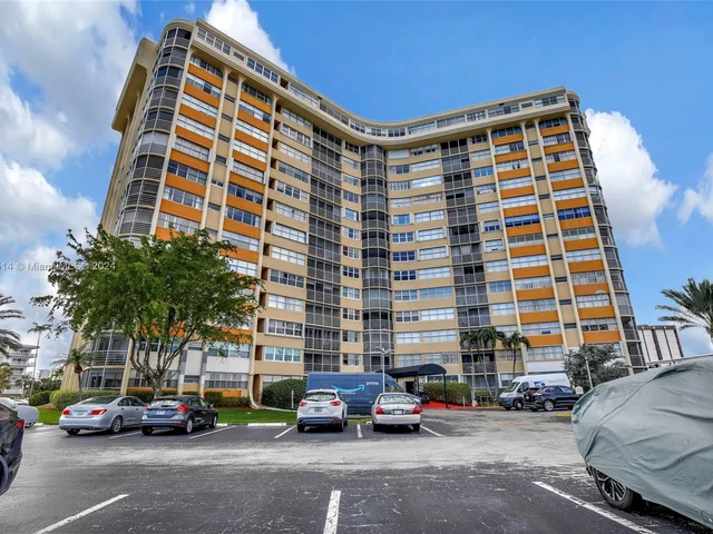 100 Golden Isles Dr # 114, Hallandale Beach FL 33009