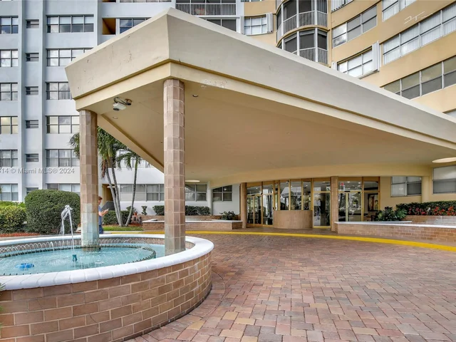 100 Golden Isles Dr # 114, Hallandale Beach FL 33009