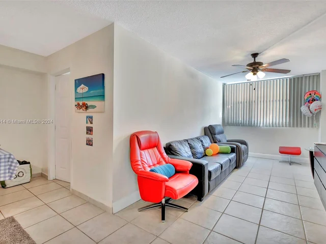 100 Golden Isles Dr # 114, Hallandale Beach FL 33009