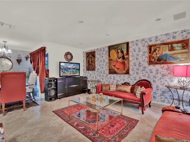 7028 SW 127th Ct, Miami FL 33183