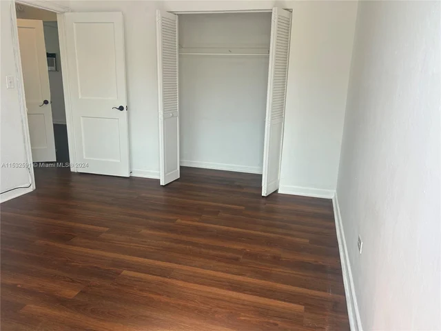 430 76th St # 4, Miami Beach FL 33141