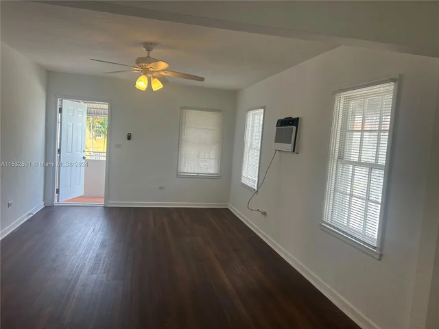 430 76th St # 4, Miami Beach FL 33141