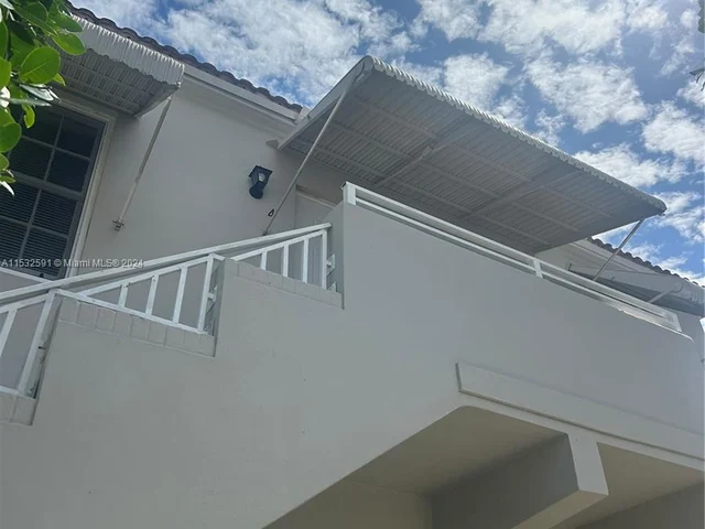 430 76th St # 4, Miami Beach FL 33141